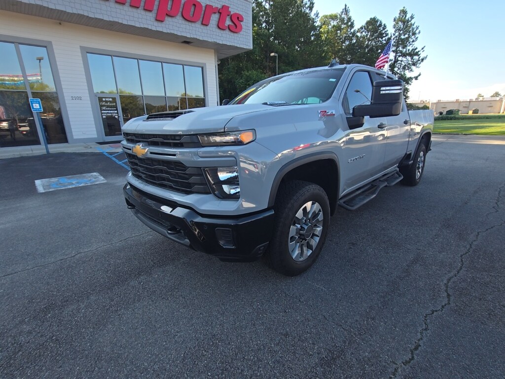Used 2025 Chevrolet Silverado 2500 HD Custom Truck Crew Cab