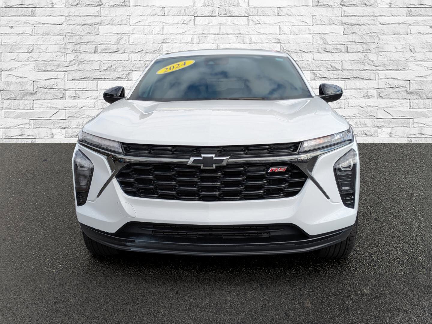 2024 Chevrolet Trax photo 2