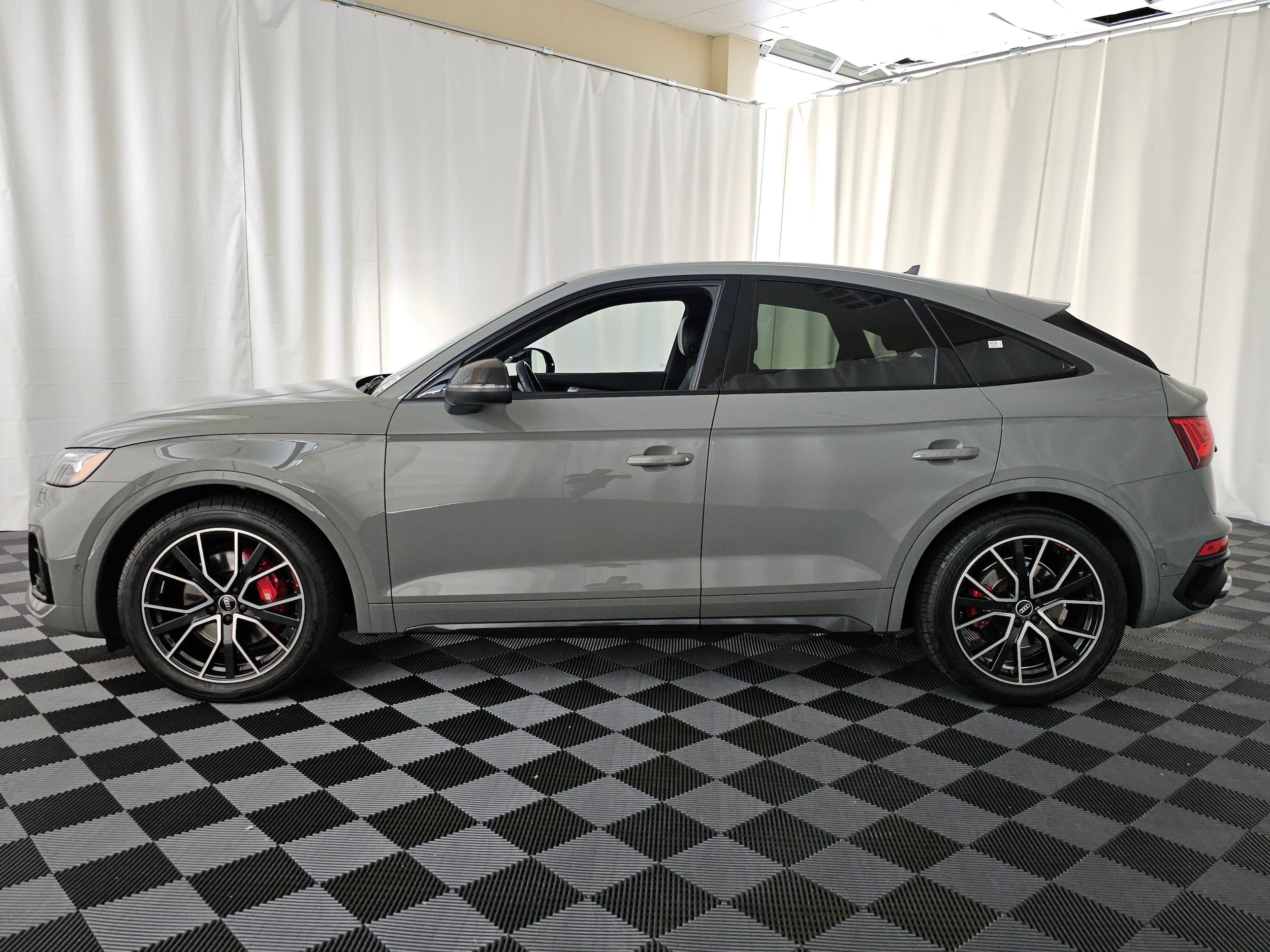 Used 2021 Audi SQ5 Sportback Prestige with VIN WA134AFY5M2096538 for sale in Fife, WA