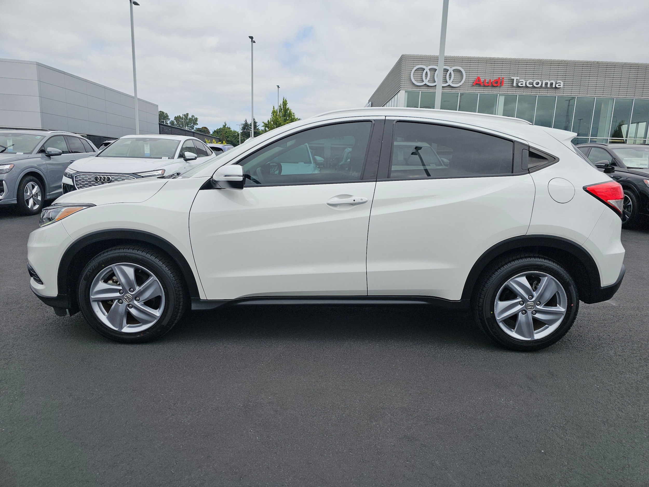 Used 2020 Honda HR-V EX with VIN 3CZRU5H55LM703159 for sale in Fife, WA