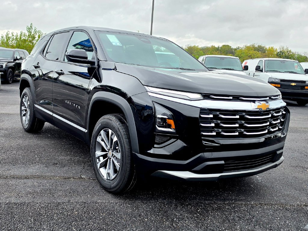 2027 Chevrolet Equinox LT - Photo 11