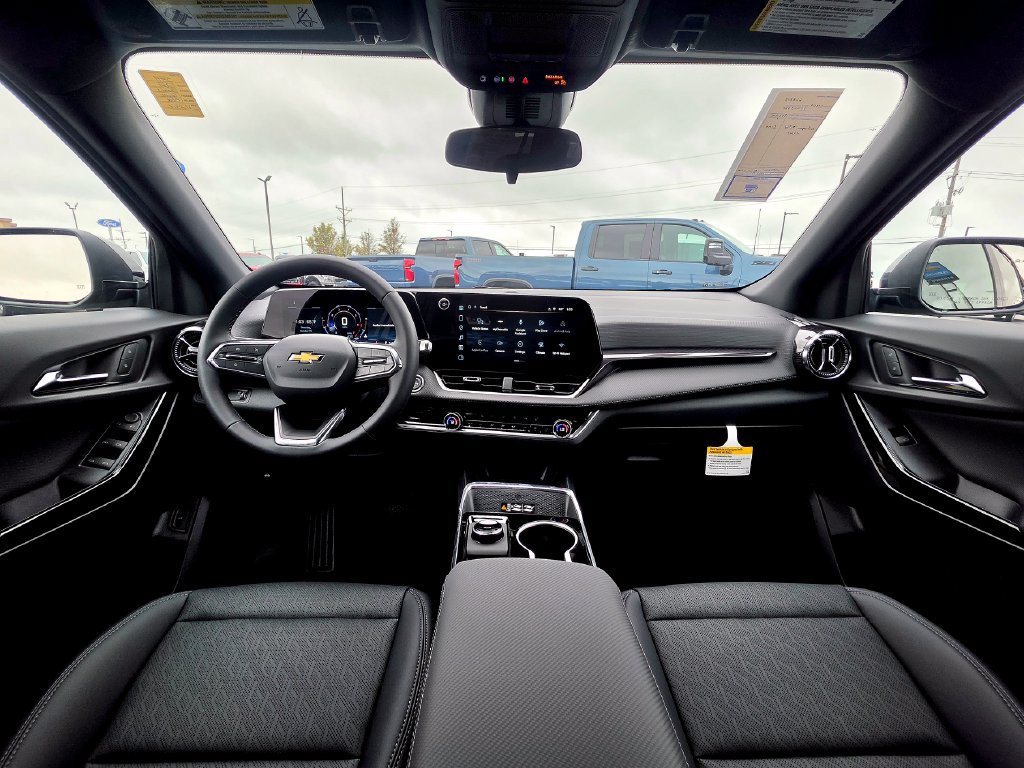 2027 Chevrolet Equinox LT - Photo 16