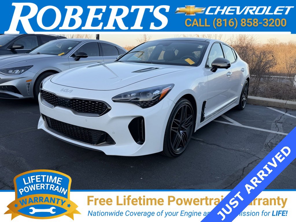 2023 Kia Stinger GT2's photo