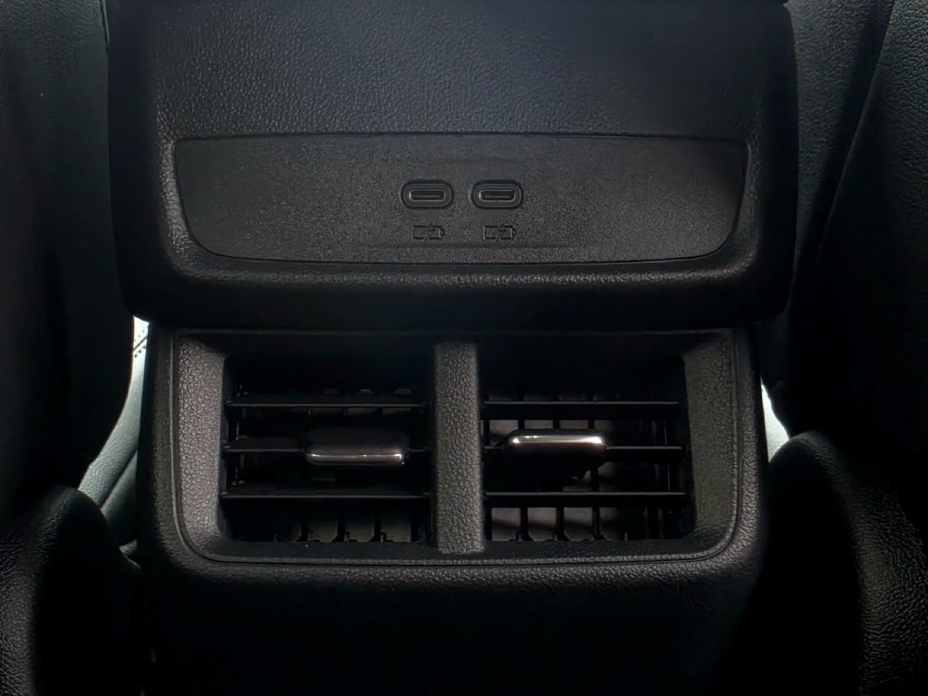 2027 Chevrolet Equinox LT - Photo 58