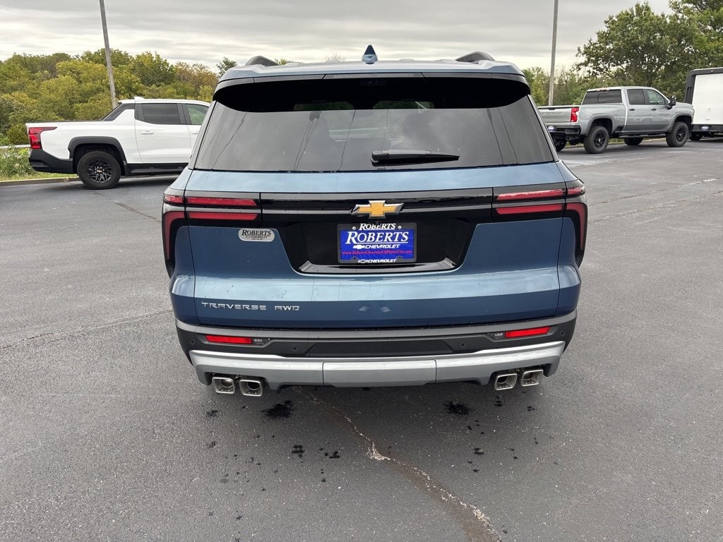 New 2026 Chevrolet Traverse LT SUV