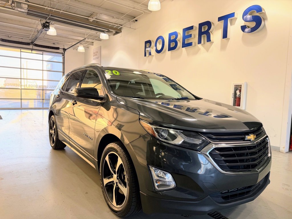 Used 2020 Chevrolet Equinox LT with VIN 2GNAXLEX5L6181896 for sale in Kansas City