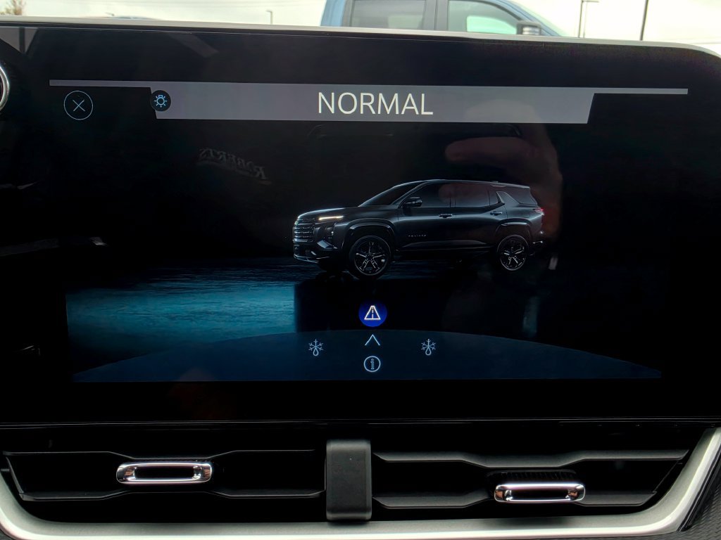 2027 Chevrolet Equinox LT - Photo 38