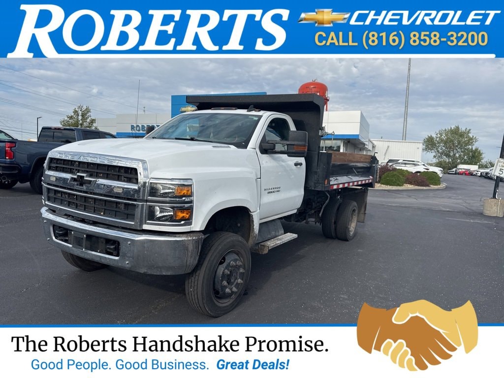 2023 Chevrolet Silverado 4500 Medium Duty Chassis Cab Work Truck's photo