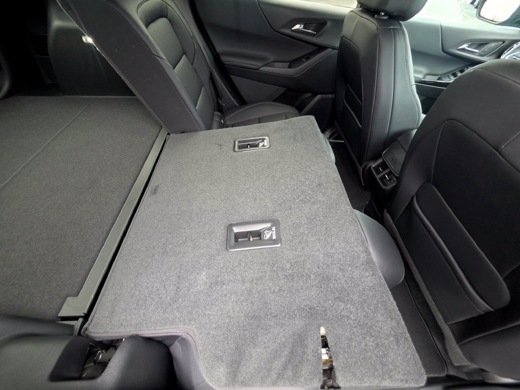 2027 Chevrolet Equinox LT - Photo 55
