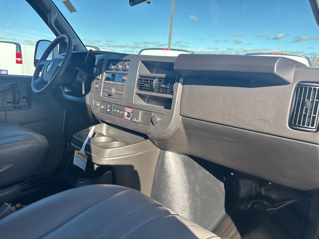 2025 Chevrolet Express Cargo Work Van - Photo 47