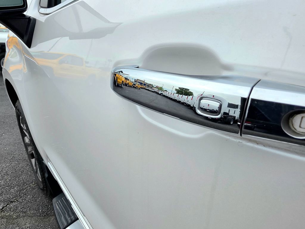 2023 Chevrolet Silverado 1500 High Country - Photo 18