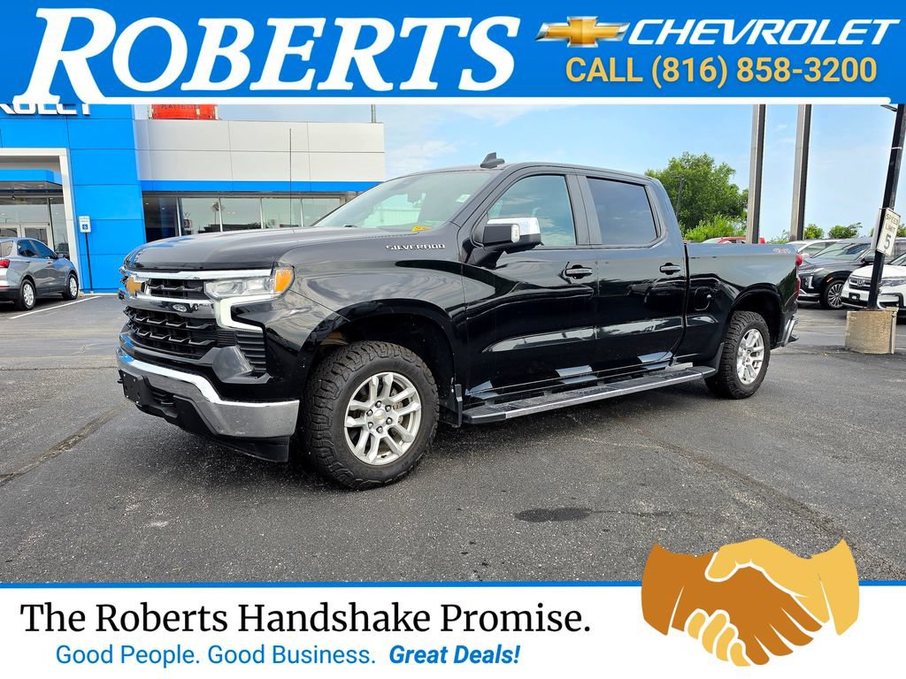 Used 2022 Chevrolet Silverado 1500 LT with VIN 1GCUDDED6NZ583590 for sale in Kansas City