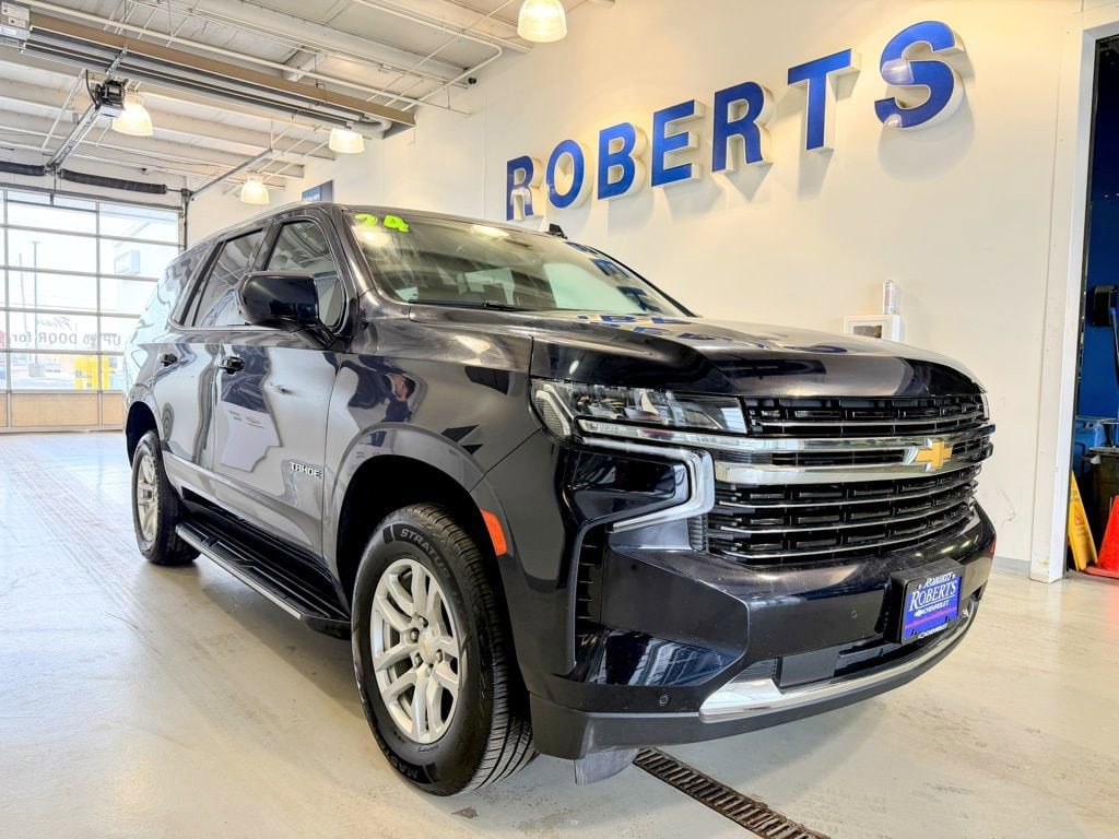Used 2024 Chevrolet Tahoe LT with VIN 1GNSKNKD7RR285098 for sale in Kansas City