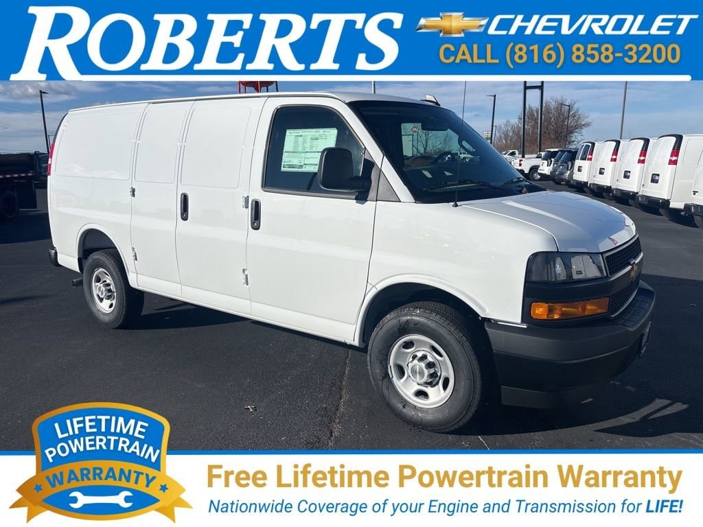 2025 Chevrolet Express 2500 Work Van HD's photo