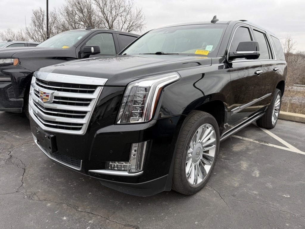 Used 2016 Cadillac Escalade Platinum with VIN 1GYS4DKJ7GR288920 for sale in Kansas City