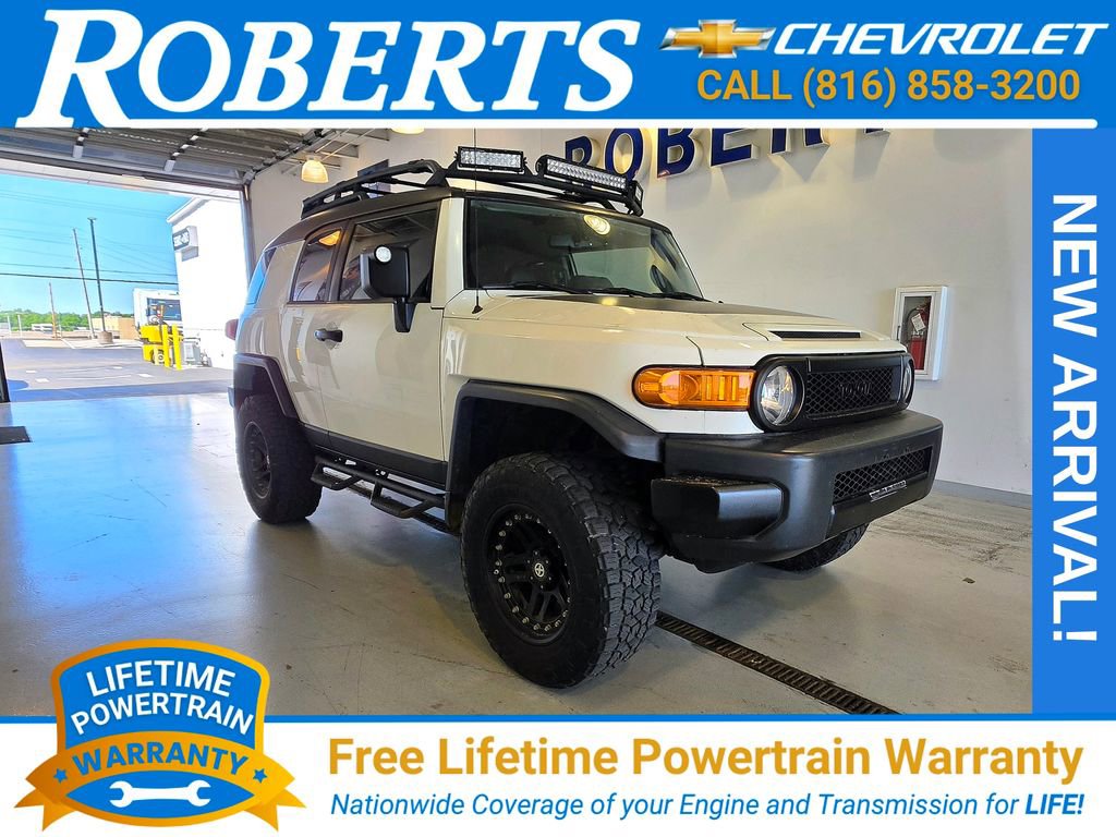 2014 Toyota FJ Cruiser 4x4 AT's photo