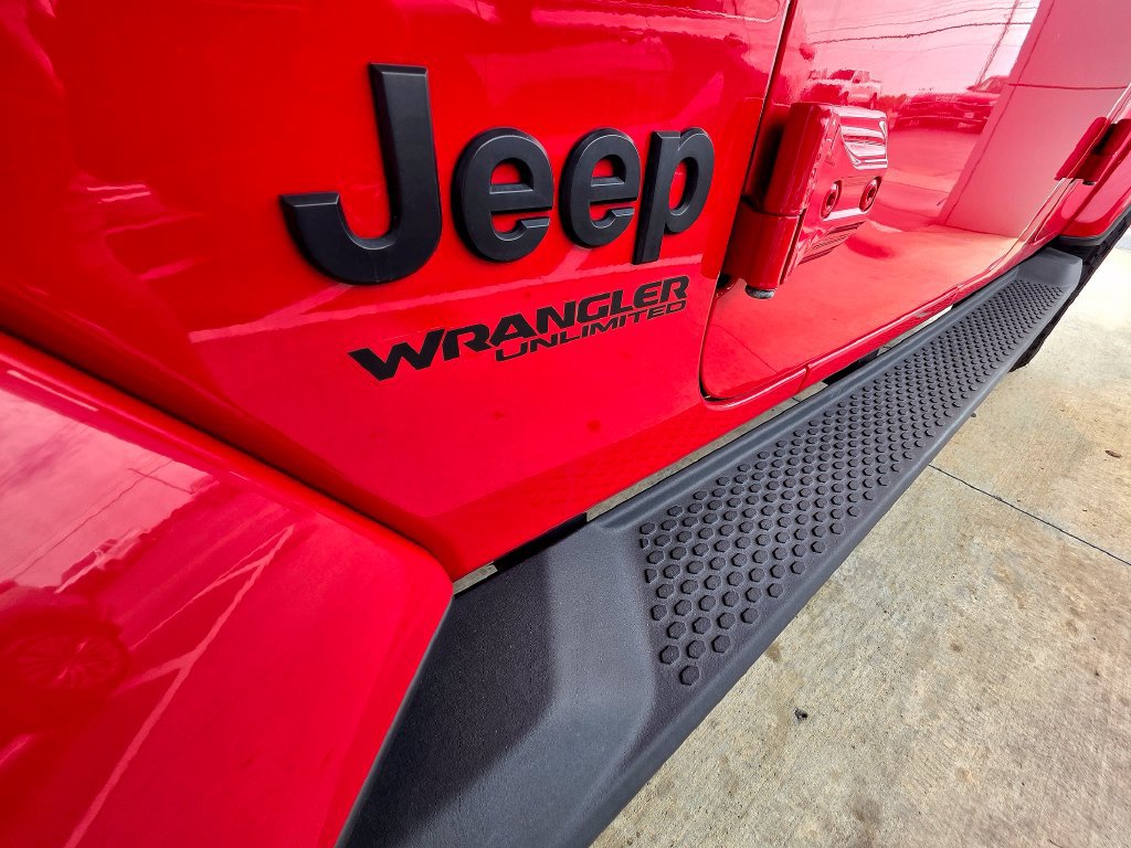 2021 Jeep Wrangler Unlimited Sahara Altitude - Photo 13