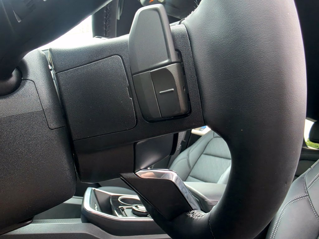 2027 Chevrolet Equinox LT - Photo 23