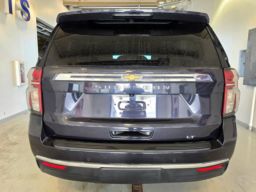2022 Chevrolet Suburban LT - Photo 6