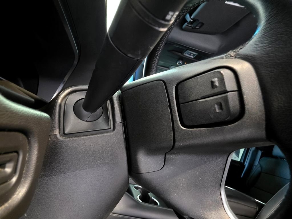 2022 Chevrolet Suburban LT - Photo 24