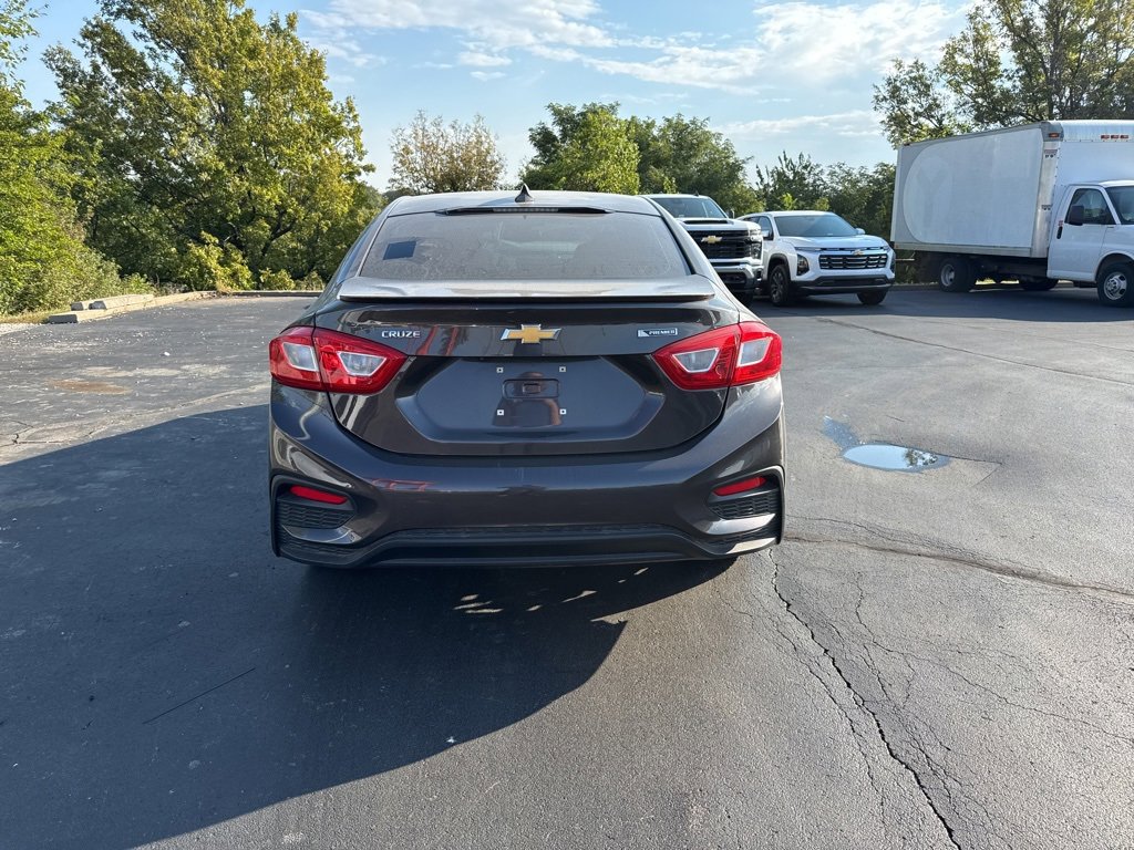 2017 Chevrolet Cruze Premier photo 4