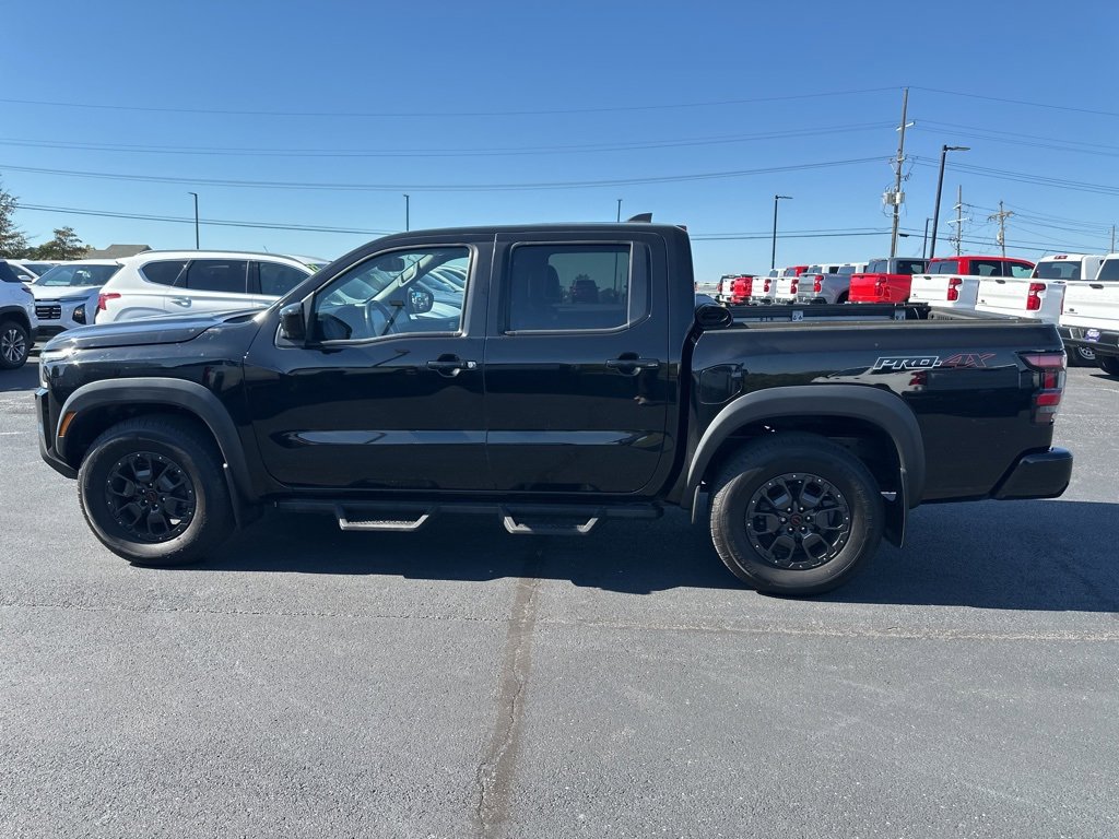 2022 Nissan Frontier PRO-4X photo 3