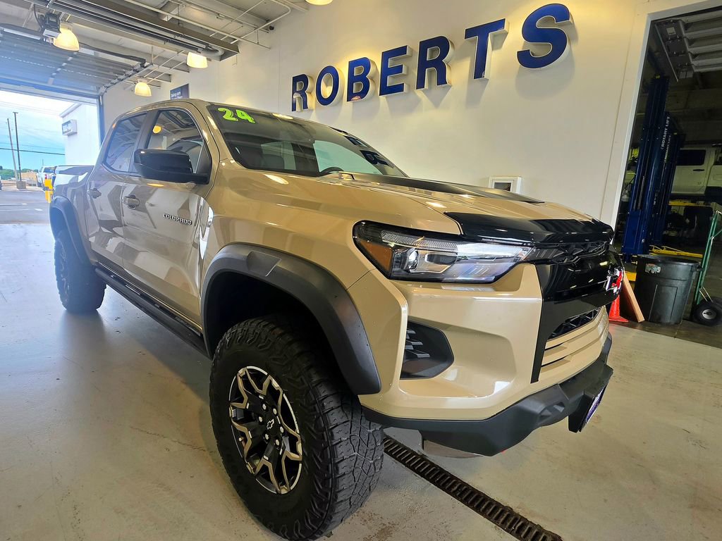 Used 2024 Chevrolet Colorado ZR2 with VIN 1GCPTFEKXR1133195 for sale in Kansas City