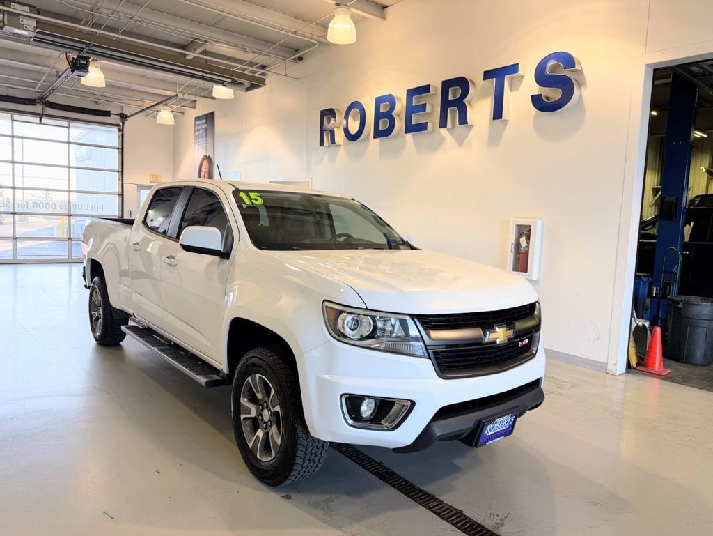 Used 2015 Chevrolet Colorado Z71 with VIN 1GCGTCE33F1183326 for sale in Kansas City