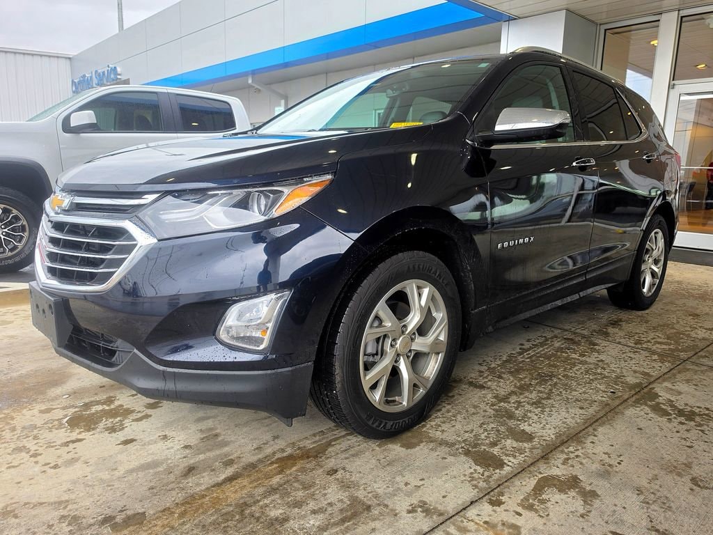 Used 2020 Chevrolet Equinox Premier with VIN 3GNAXNEV9LS701982 for sale in Kansas City