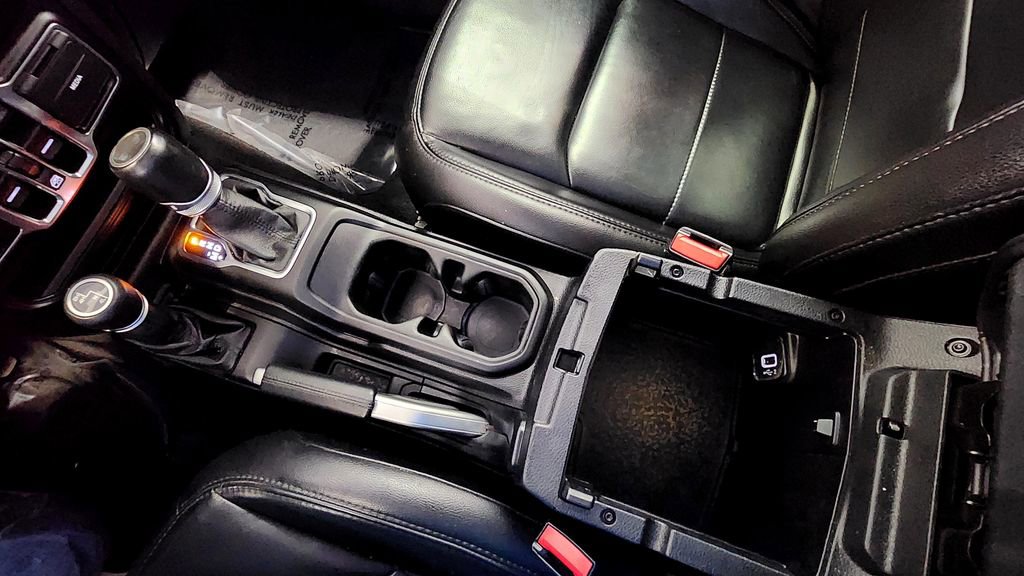 2021 Jeep Wrangler Unlimited Sahara Altitude - Photo 29