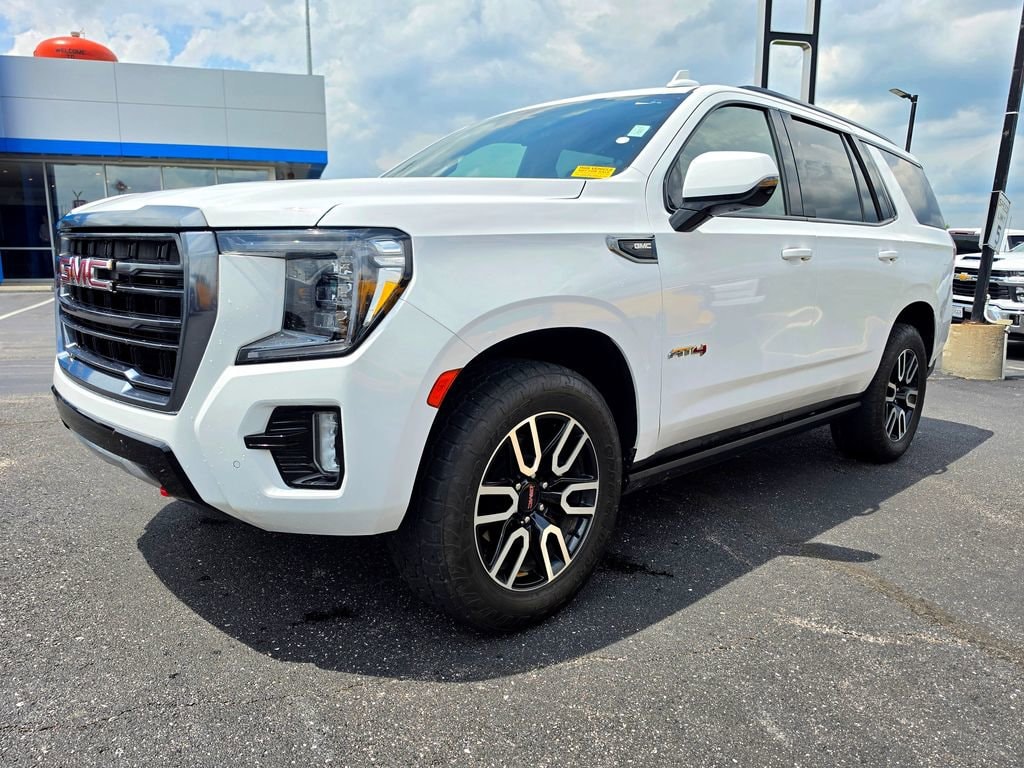 Used 2022 GMC Yukon AT4 with VIN 1GKS2CKLXNR187380 for sale in Kansas City