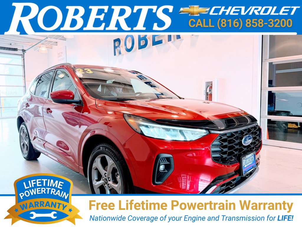 2023 Ford Escape ST-Line Select's photo