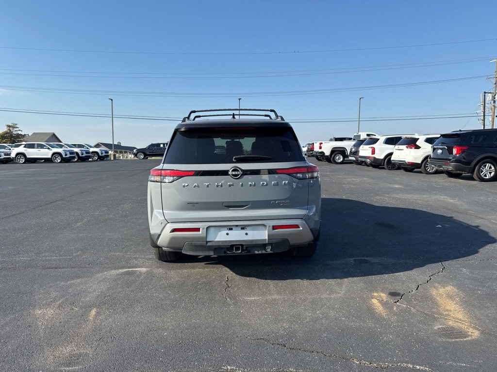 2022 Nissan Pathfinder Platinum photo 4
