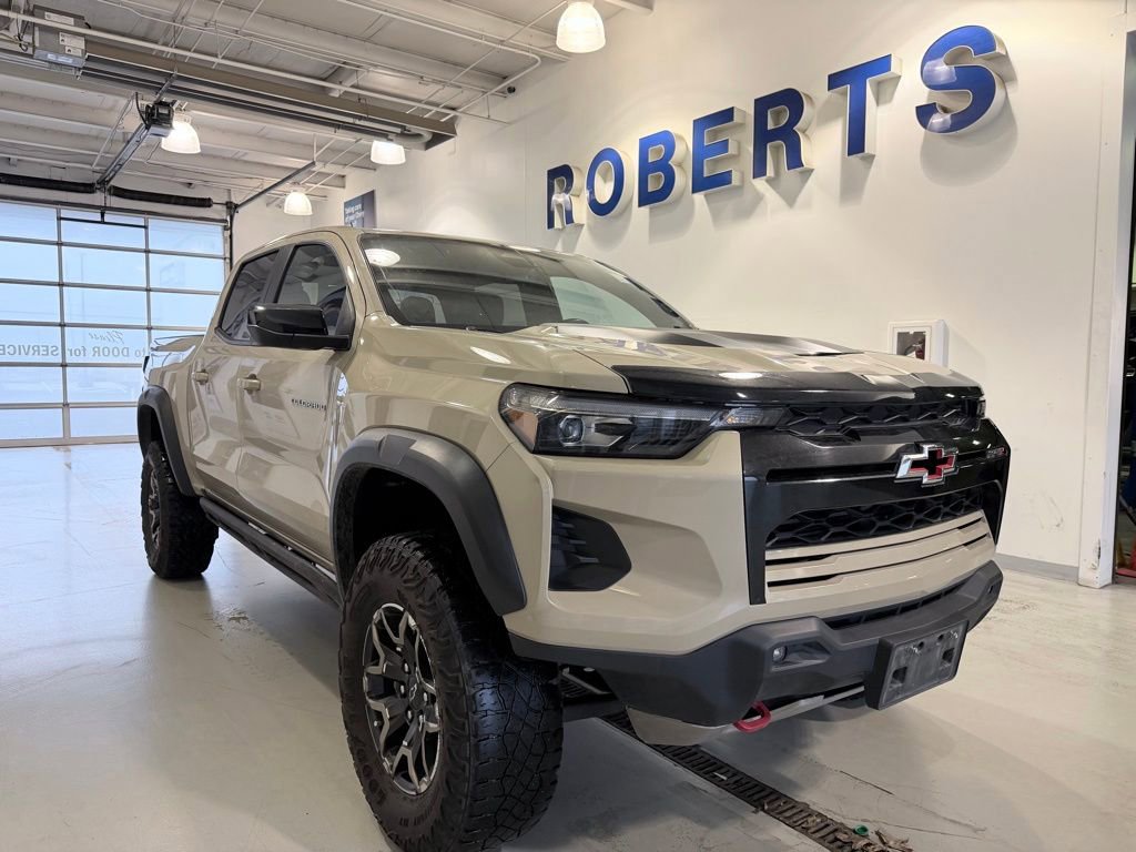 Used 2024 Chevrolet Colorado ZR2 with VIN 1GCPTFEKXR1133195 for sale in Kansas City