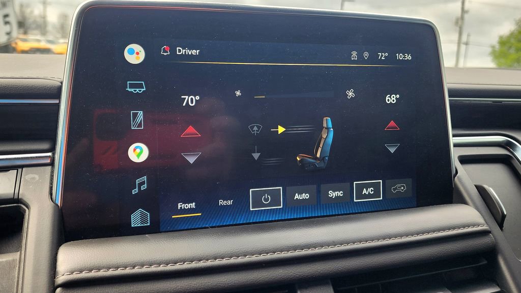 2022 Chevrolet Suburban LT - Photo 38