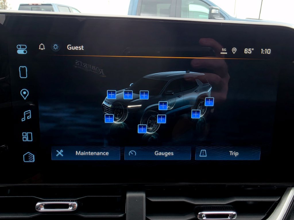 2027 Chevrolet Equinox LT - Photo 45