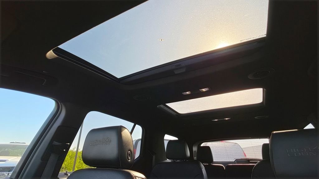 2023 Chevrolet Traverse High Country - Photo 56