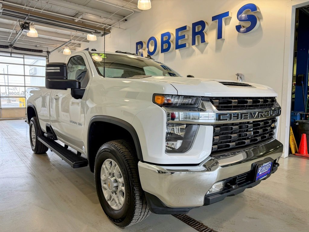 Used 2022 Chevrolet Silverado 3500HD LT with VIN 1GC3YTE7XNF232896 for sale in Kansas City