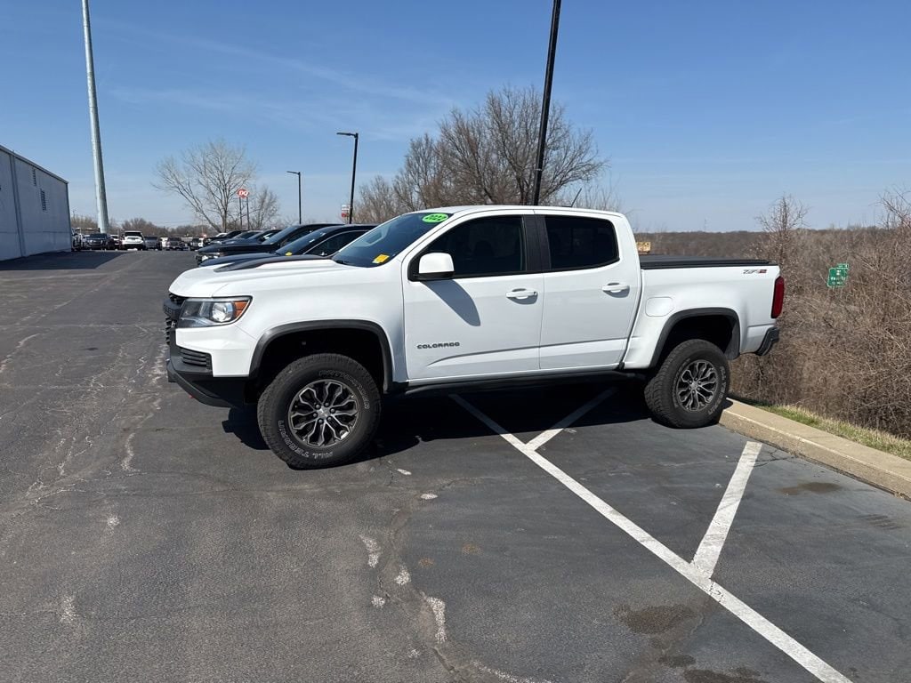 Used 2022 Chevrolet Colorado ZR2 with VIN 1GCGTEEN1N1224919 for sale in Kansas City