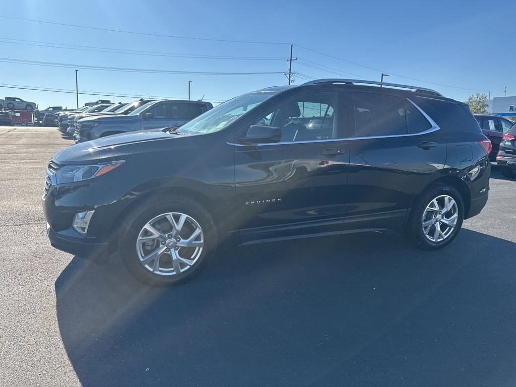 Used 2020 Chevrolet Equinox LT with VIN 2GNAXLEX1L6122859 for sale in Kansas City