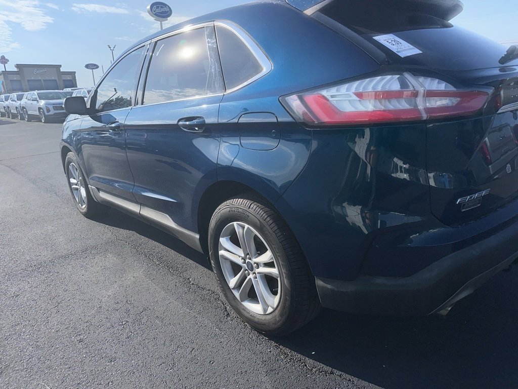 2020 Ford Edge SEL photo 2