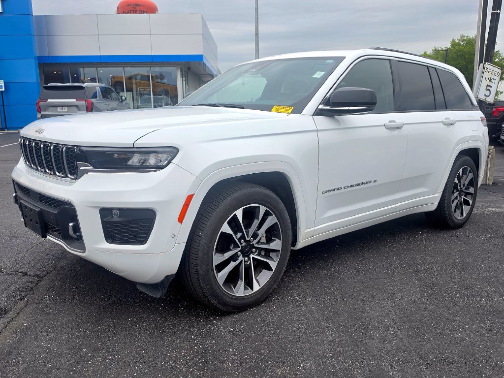 Used 2025 Jeep Grand Cherokee Overland with VIN 1C4RJHDGXS8654079 for sale in Kansas City