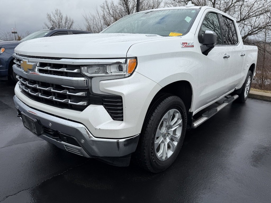 Used 2022 Chevrolet Silverado 1500 LTZ with VIN 1GCUDGET2NZ620210 for sale in Kansas City