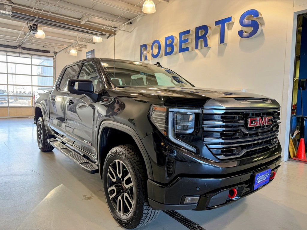 Used 2025 GMC Sierra 1500 AT4 with VIN 3GTUUEEL3SG163293 for sale in Kansas City