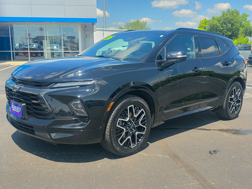 Used 2024 Chevrolet Blazer RS with VIN 3GNKBKRS7RS150686 for sale in Kansas City