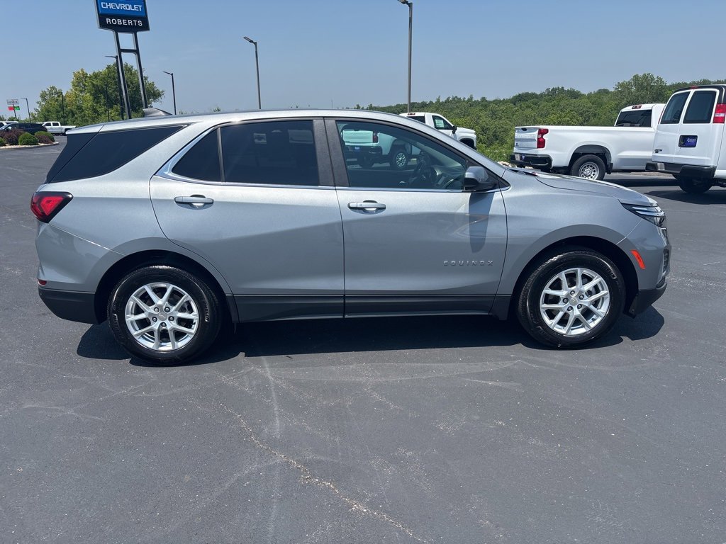 Used 2024 Chevrolet Equinox LT with VIN 3GNAXKEG7RL249338 for sale in Kansas City