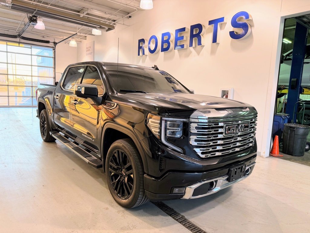 Used 2023 GMC Sierra 1500 Denali Denali with VIN 3GTUUGEL1PG204653 for sale in Kansas City