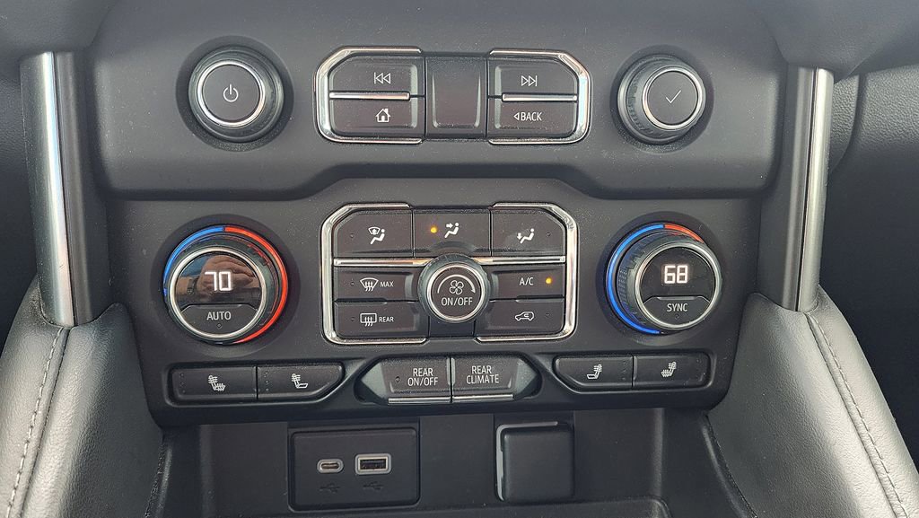 2022 Chevrolet Suburban LT - Photo 42