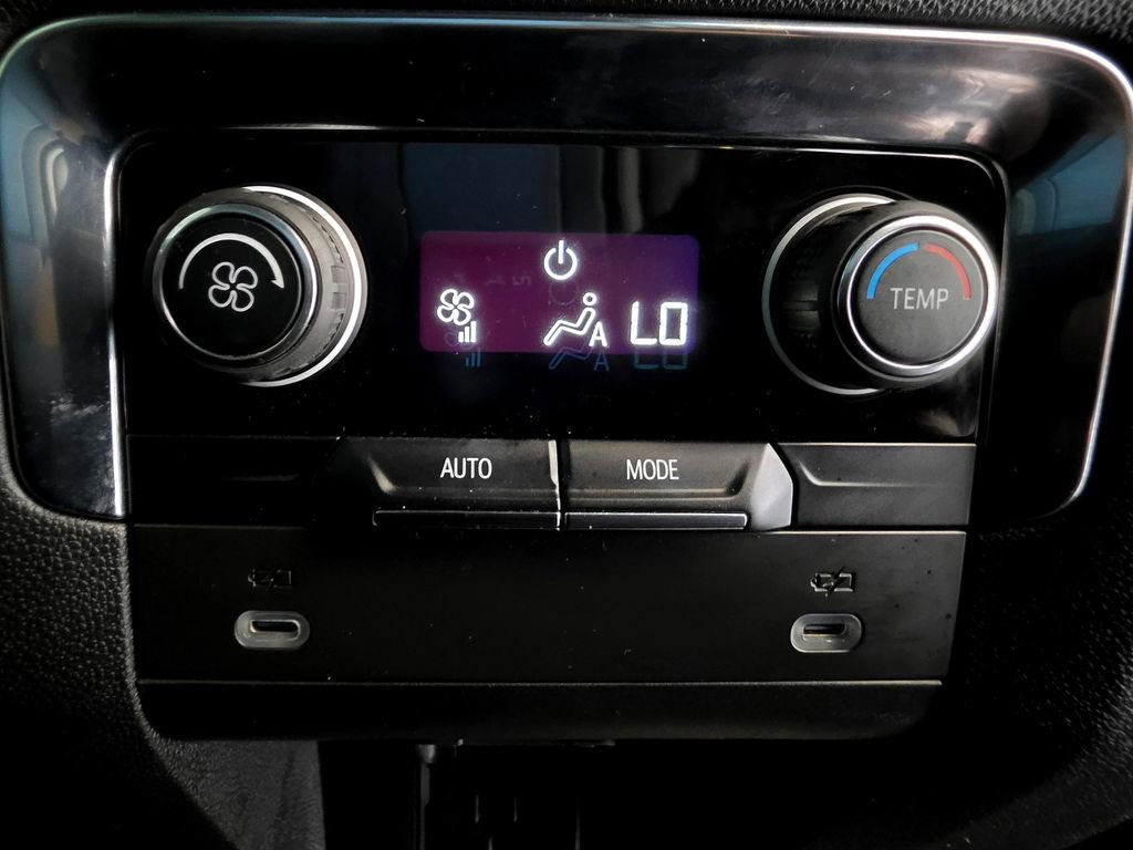 2022 Chevrolet Suburban LT - Photo 61