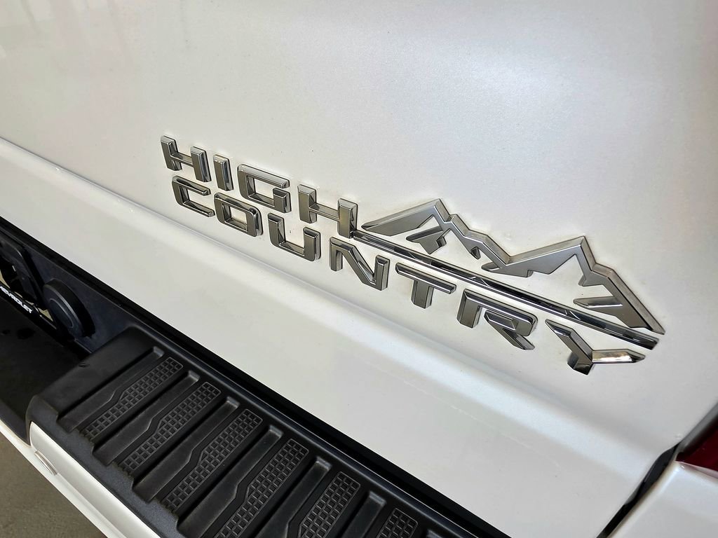2023 Chevrolet Silverado 1500 High Country - Photo 9